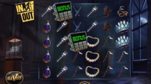 In And Out slot review gameplay image – 250 spin test